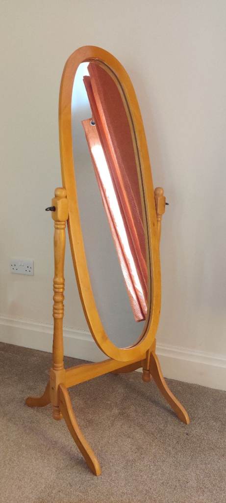 Standing mirror