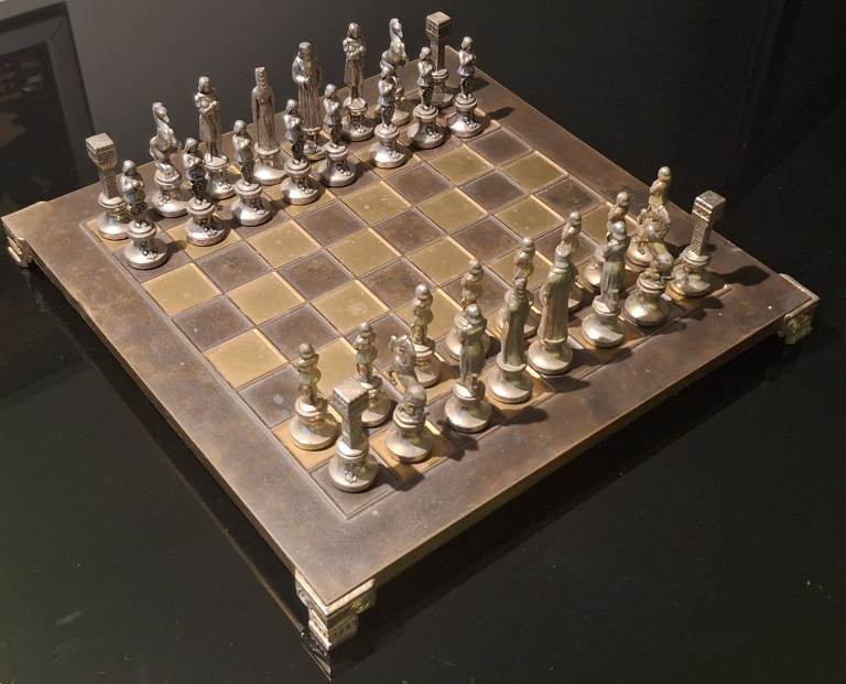 Manopoulos Handcrafted Renaissance Chess Set - Blue/Brown - Medium