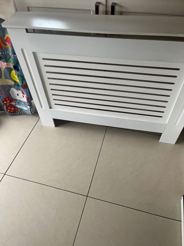 Radiator cover 