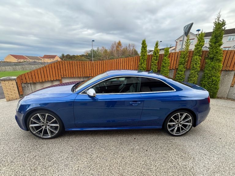 Audi, RS5, Coupe, 2011, Semi-Auto, 4163 (cc), 2 doors