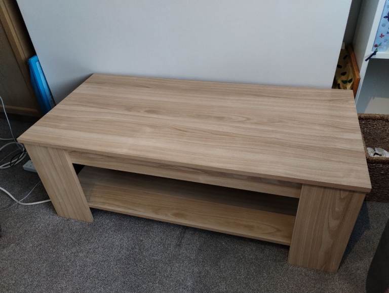 Coffee table with storage 
