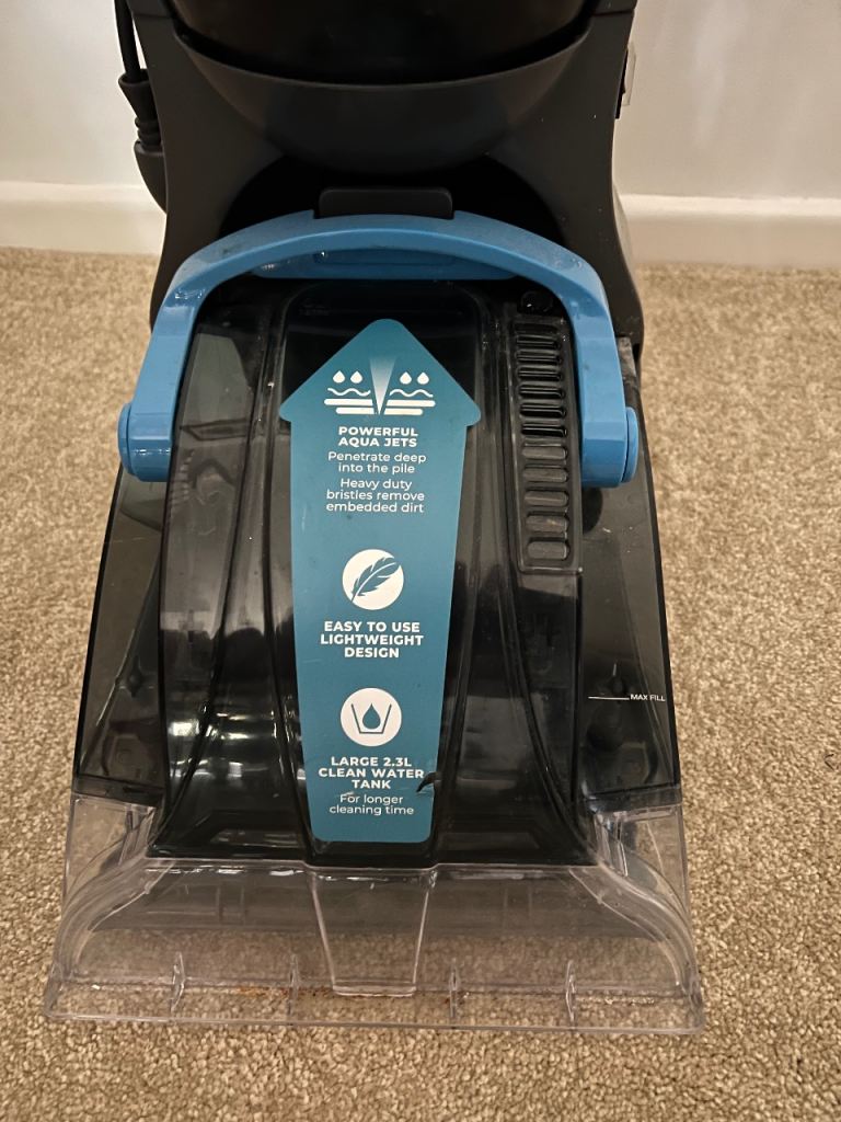 Tower carpet cleaner 
