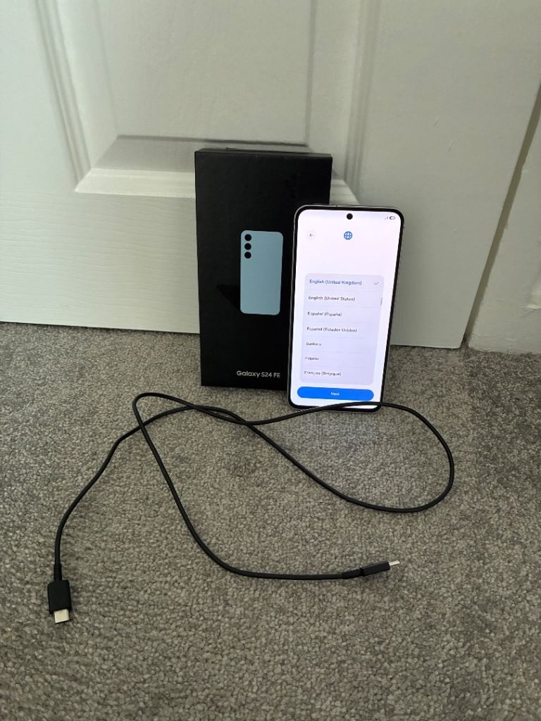 Samsung Galaxy S24 FE – Brand New, Light Blue