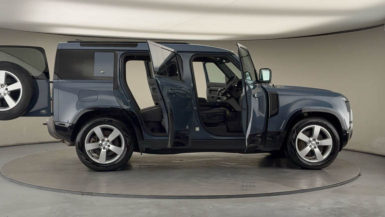 2021 Land Rover Defender 110 2.0 P400e 15.4kWh X-Dynamic S SUV 5dr Petrol Plug-in Hybrid Auto 4WD...