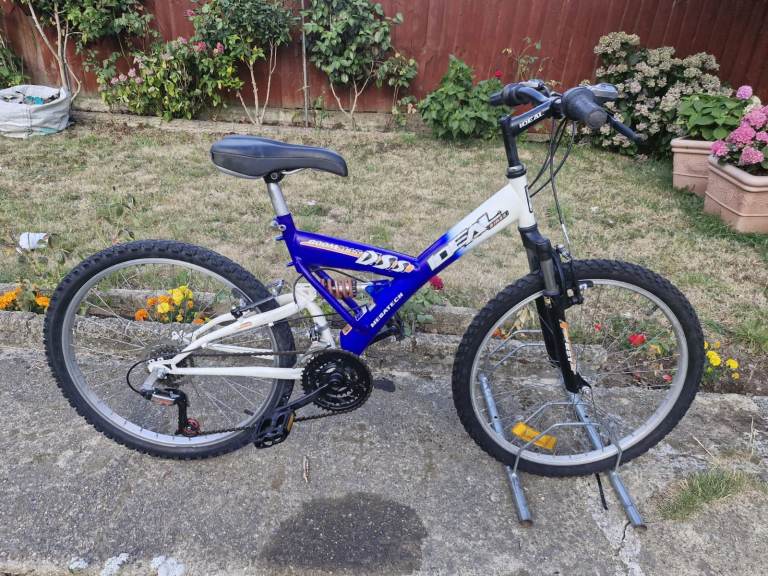 BOYS TEENAGER YOUTH MEGATECH IDEAL 24 INCH WHEELS 16 INCH FRAME 18 SPEED BIKE BICYCLE
