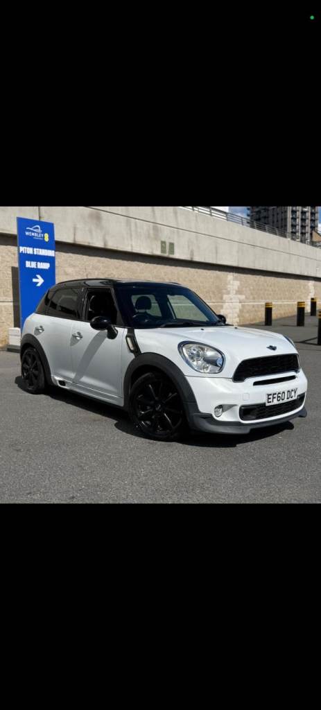 Mini Countryman All4 Cooper High Spec - 4 Wheel Drive