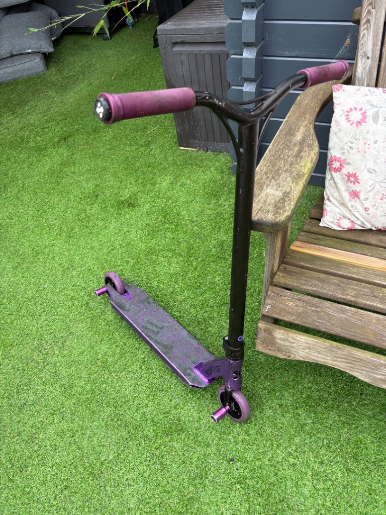 Sacrifice Flyte 115 stunt scooter Purple And Black