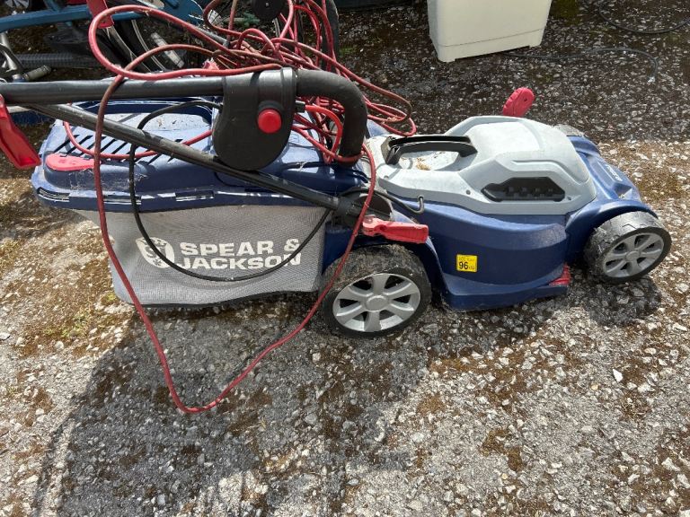 Lawnmower 