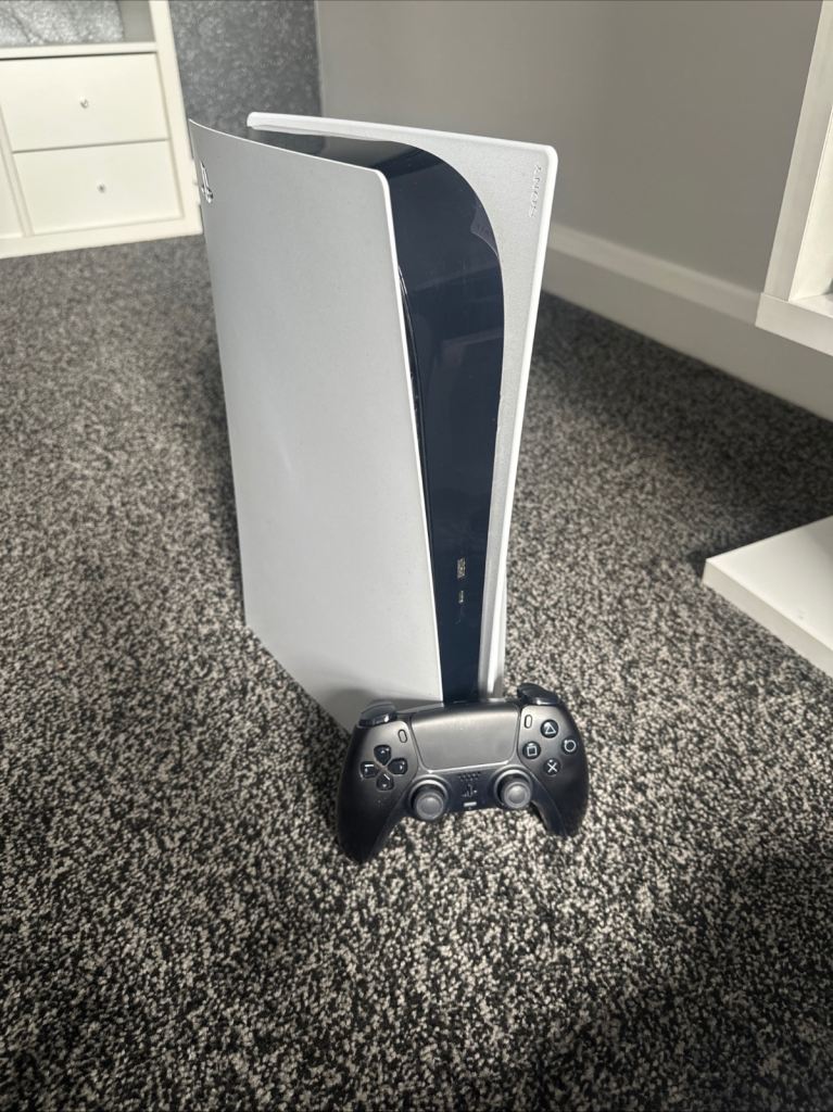 Playstation 5 PS5 Disc Edition With Controller