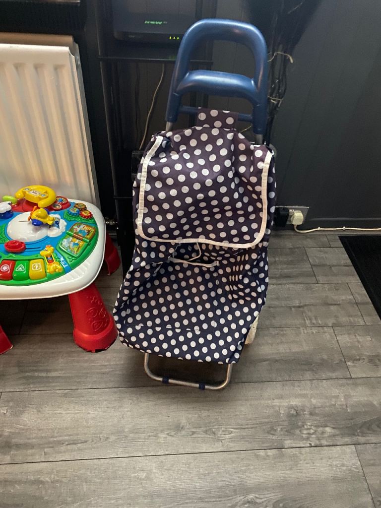 Shopping trolley 