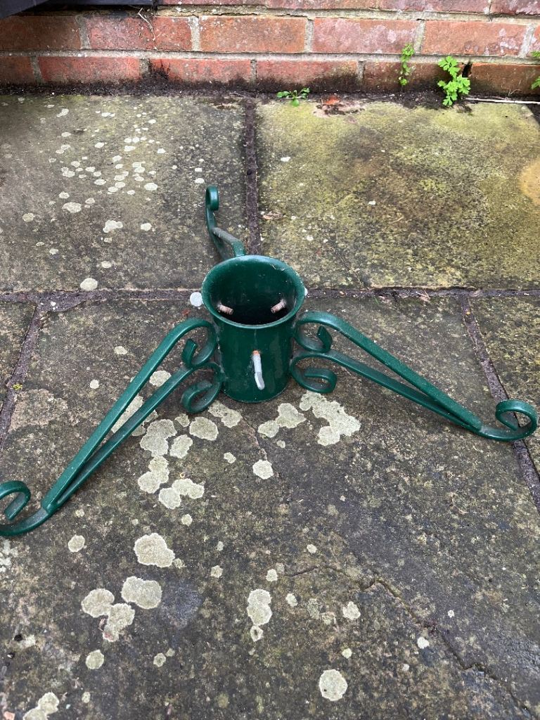 Christmas Tree Scroll Leg Metal Stand