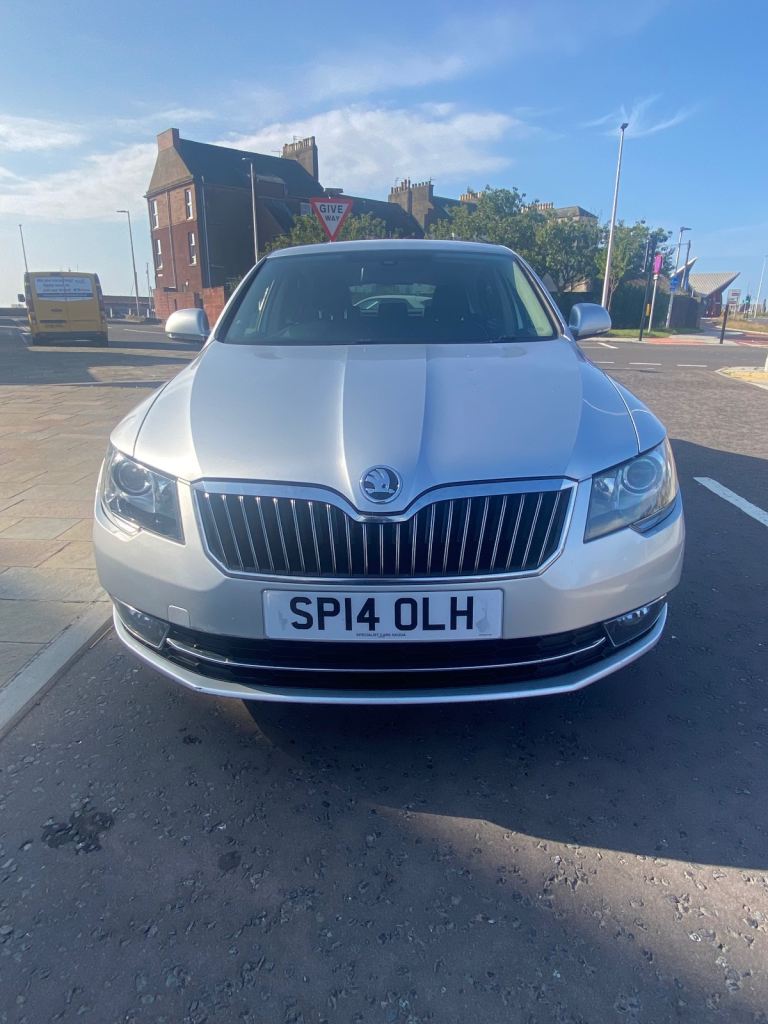 Skoda, SUPERB, Hatchback, 2014, Manual, 1968 (cc), 5 doors