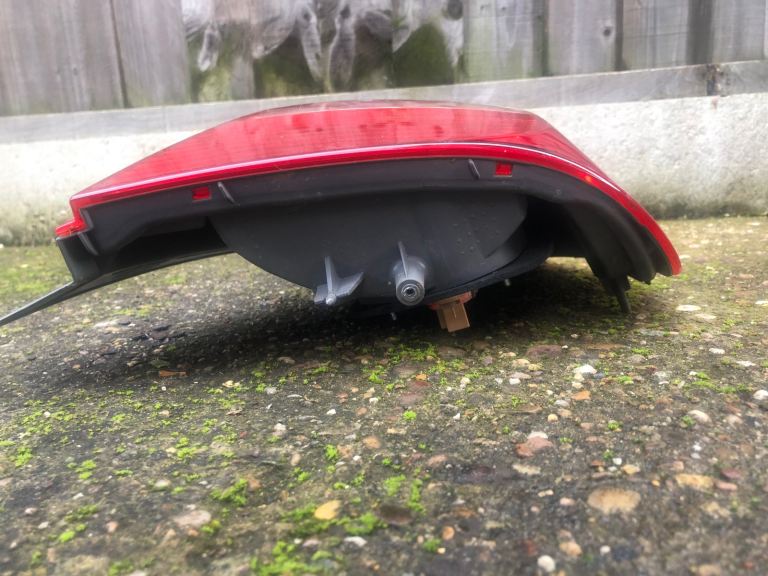 HONDA JAZZ  2005 REAR HEADLIGHT DRIVERSIDE