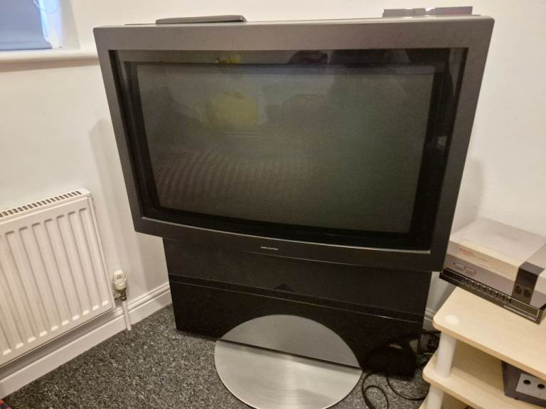 SOLD Bang & Olufsen CRT TV 32 inch