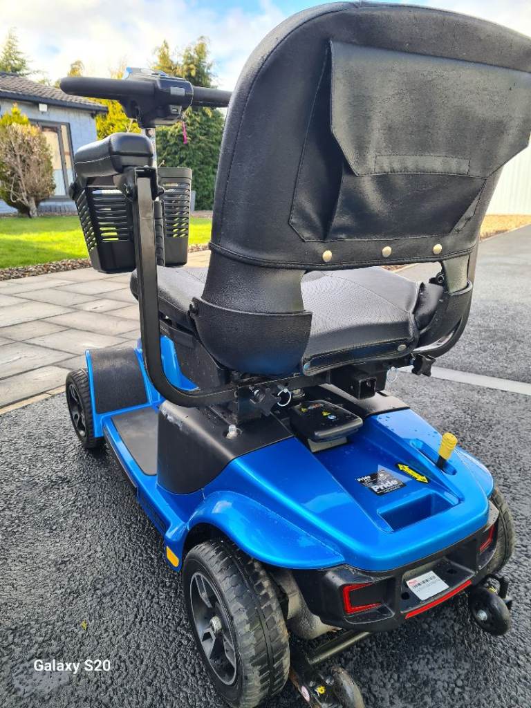 Medium to larger fold mobility scooter can deliver today 