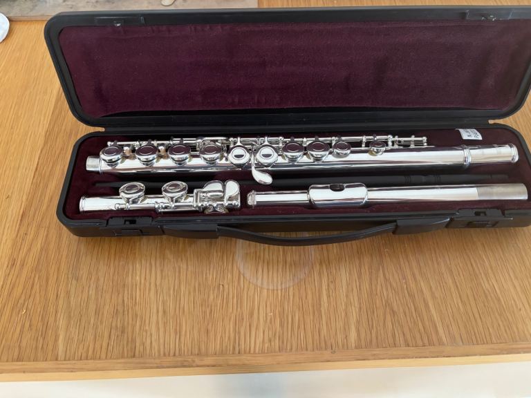 Yamaha 2 series flute