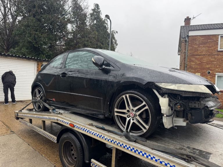 Honda civic type R 1.8 2008 black BREAKING FOR PARTS 