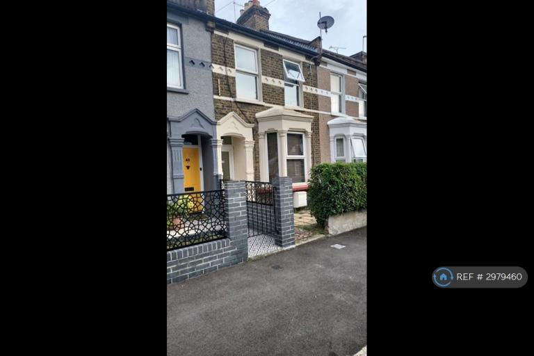 1 bedroom in Richford Road, London, E15 (#2979460)