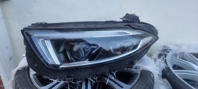 MERCEDES CLS - W257/ C257 - MULTIBEAM - LED HEADLIGHT - PASSENGERSIDE - COMPLETE