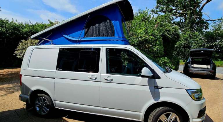 Volkswagen T6 Wessex Vans day van pop top 2017 SWB T32 99k
