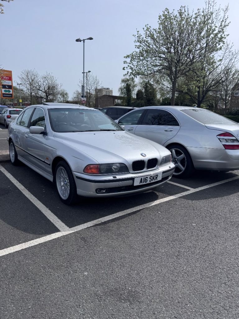 BMW 5 Series 528i Auto FSH Massive History 