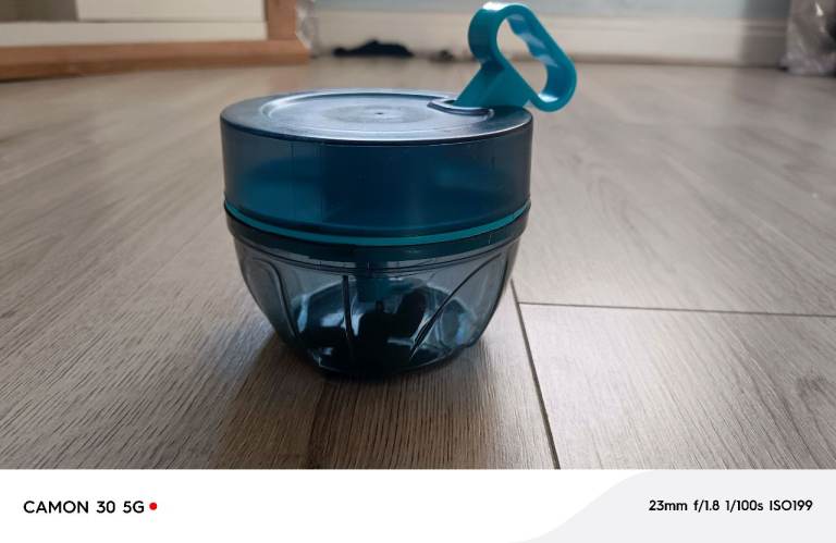 Food chopper and juicer