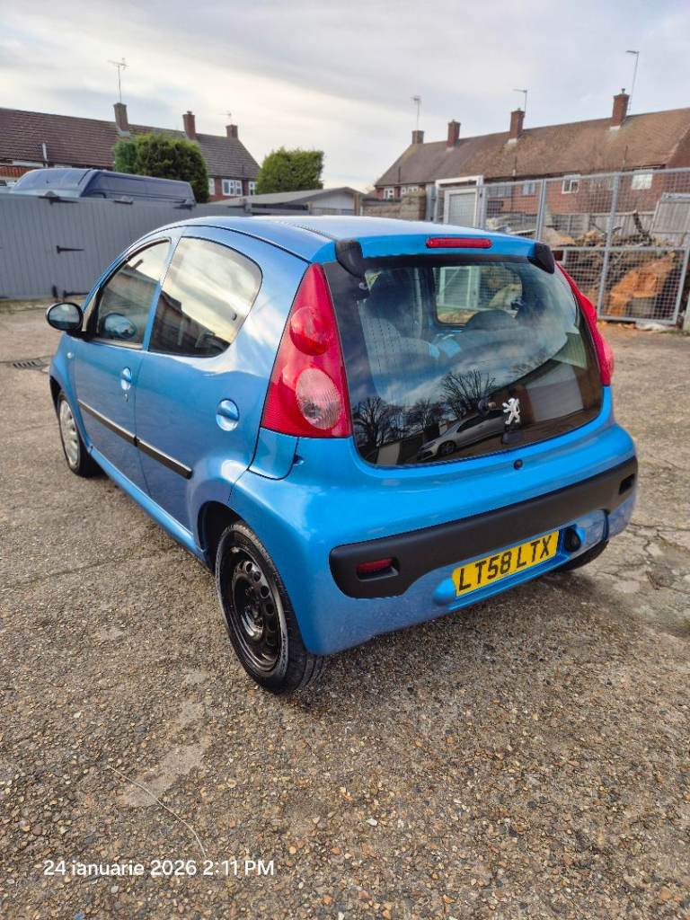 Peugeot, 107, Hatchback, 2008, Manual, 998 (cc), 5 doors