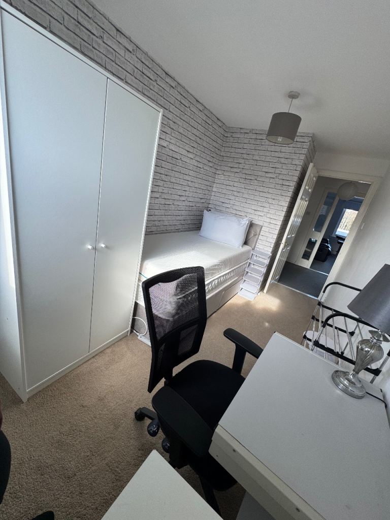 Single room (ladies)