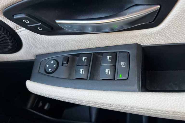 2018 BMW 2 Series 220d xDrive Luxury 5dr Step Auto HATCHBACK DIESEL Automatic