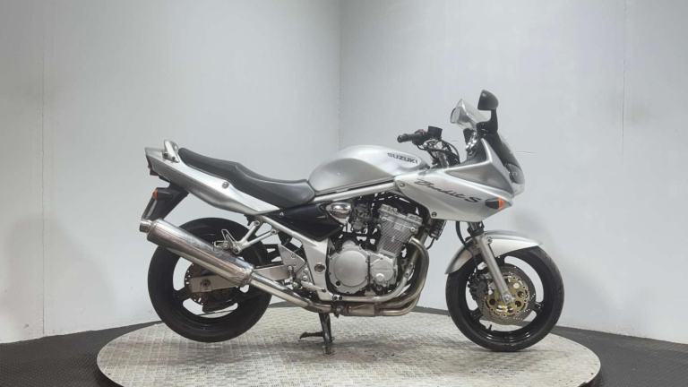 Suzuki Bandit 600 GSF S 2003 39K IDEAL COMMUTER BIKE 600CC A2 RESTRICTABLE