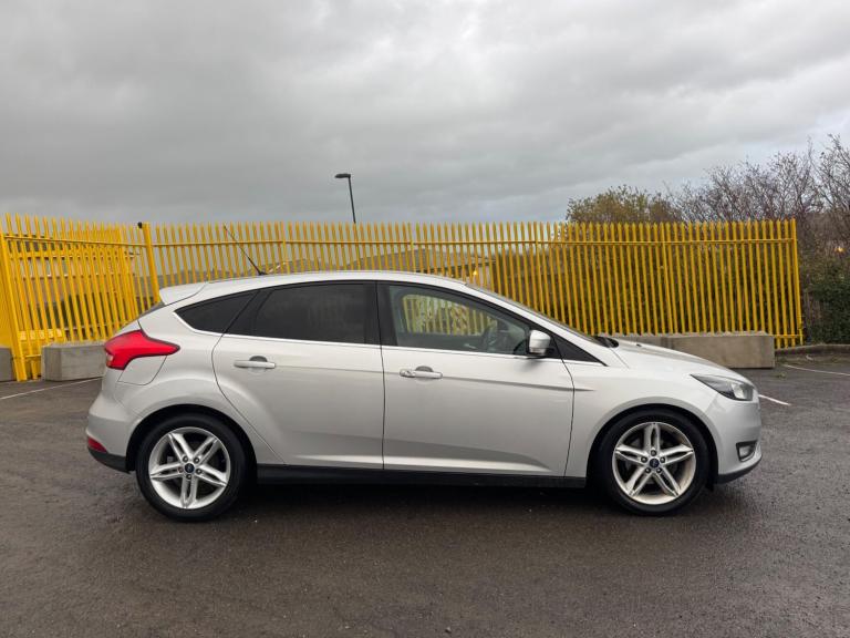2015 Ford Focus 1.0 EcoBoost 125 Titanium 5dr HATCHBACK PETROL Manual