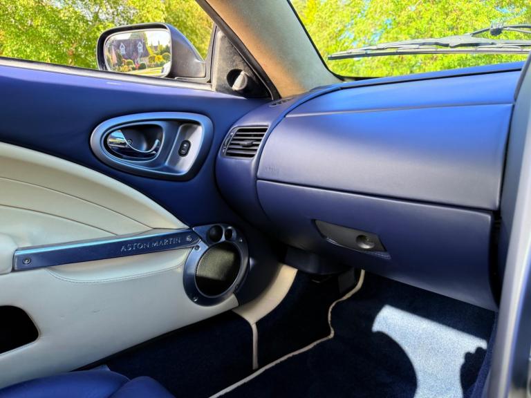 2004 Aston Martin Vanquish 5.9 Coupe 2dr Petrol Manual (396 g/km, 460 bhp) COUPE Petrol Manual