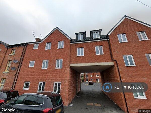 2 bedroom flat in Oak Street, Oswestry, SY11 (2 bed) (#1643386)