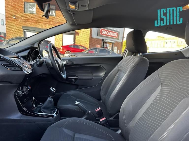 2015 Ford Fiesta 1.25 Zetec Hatchback 3dr Petrol Manual Euro 6 (82 ps) Hatchback Petrol Manual