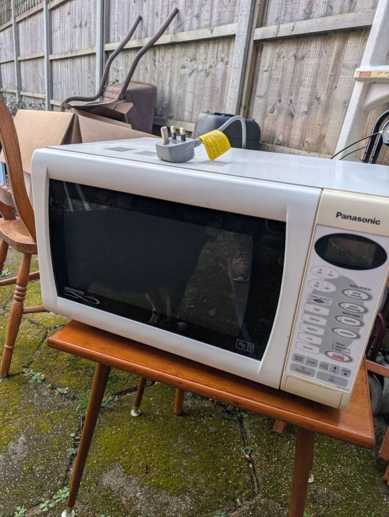Panasonic Microwave - great condition