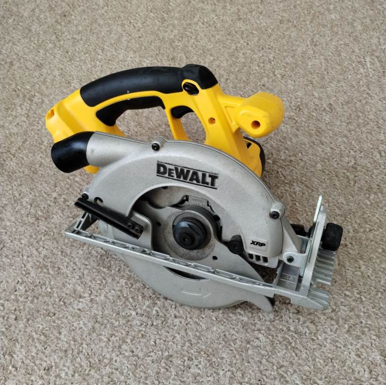 Bare DeWalt DC390 18V Cordless Circular Saw. (No battery, Charger or Blade). 