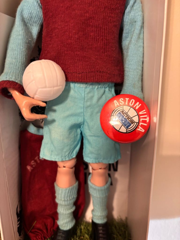 VINTAGE ACTION MAN ORIGINAL ASTON VILLA SIDEBURNS FOOTBALL/FOOTBALLER