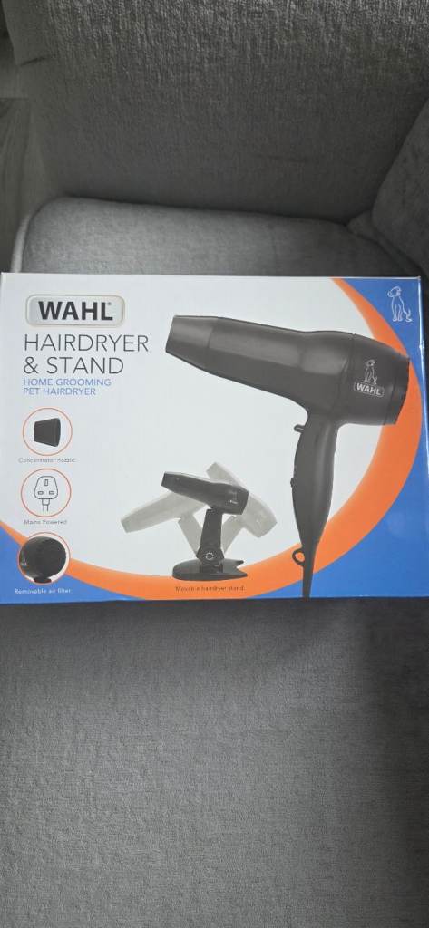 Wahl hairdryer and stand