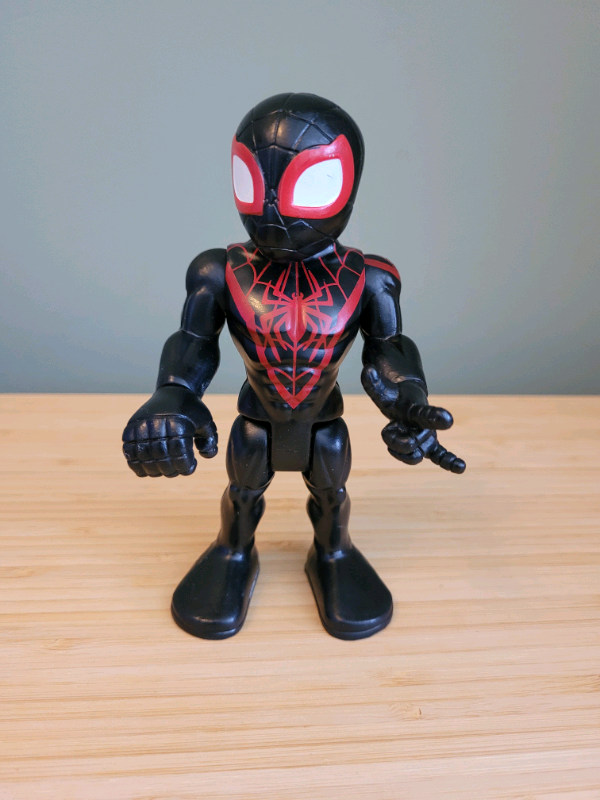 Marvel Super Hero Adventures venom Action Figure 5 inches