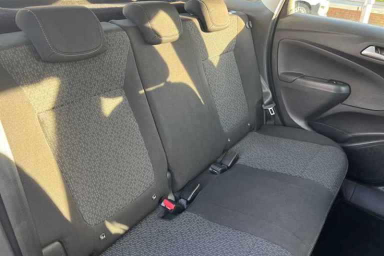 2022 Vauxhall Crossland 1.2 Design 5dr HATCHBACK PETROL Manual