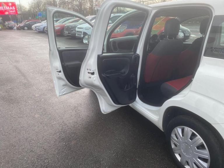 2015 Fiat Panda 1.2 Pop Euro 6 5dr HATCHBACK Petrol Manual