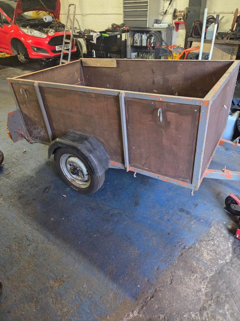 Car trailer 