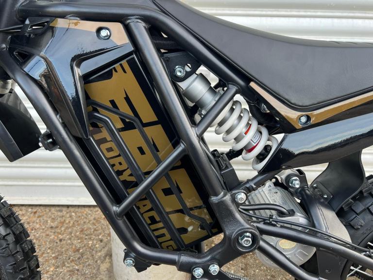 DANNYS DIRT BIKES STOMP EBOX 2 V2 KIDS ELECTRIC DIRT BIKE MOTOCROSS BIKE E5 