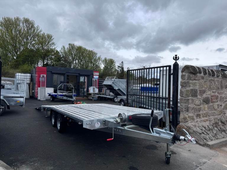 BRAND NEW 5M X 2,1M TWIN AXLE JUPITER CAR TRANSPORTER 3000KG | in ...