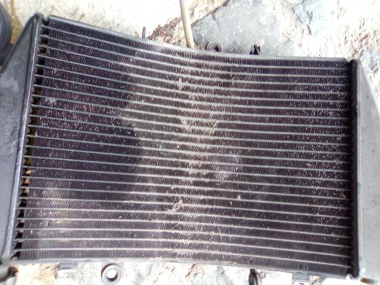2013 Triumph 1050 speed triple radiator 