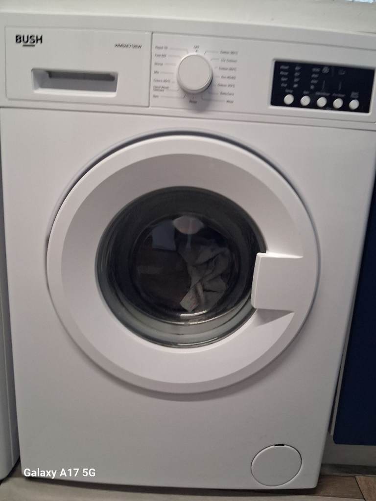 White 1400 spin washing machine 9kg excellent working order 