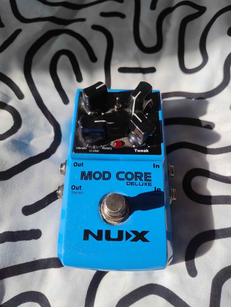 NUX Mod Core Deluxe Guitar Effect Pedal – Blue, Good Condition