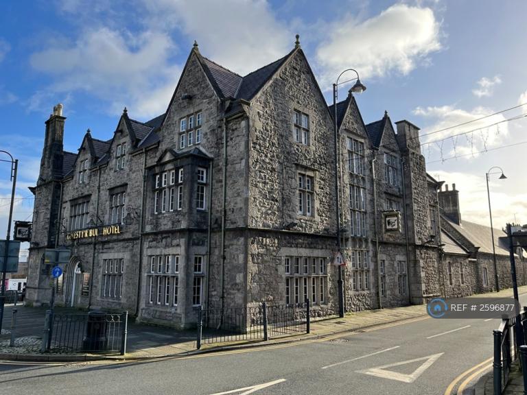 1 bedroom in Bulkeley Square, Llangefni, LL77 (#2596877)