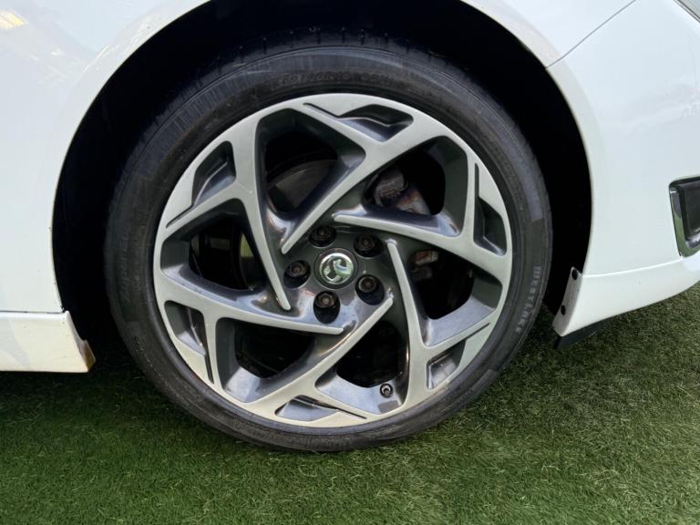 2015 Vauxhall Insignia 1.4i Turbo Limited Edition Hatchback 5dr Petrol Manual Euro 6 (s/s) (140 p...