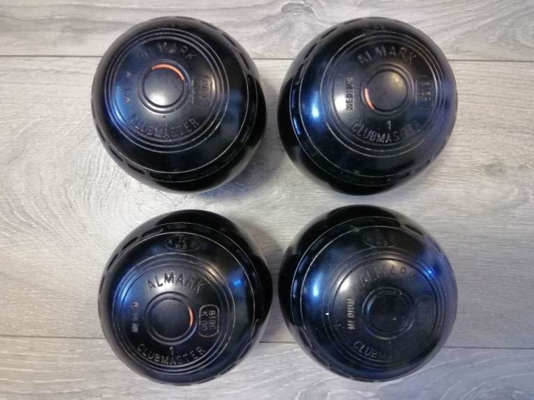 Lawn Bowls Almark Clubmaster, Size 1.
